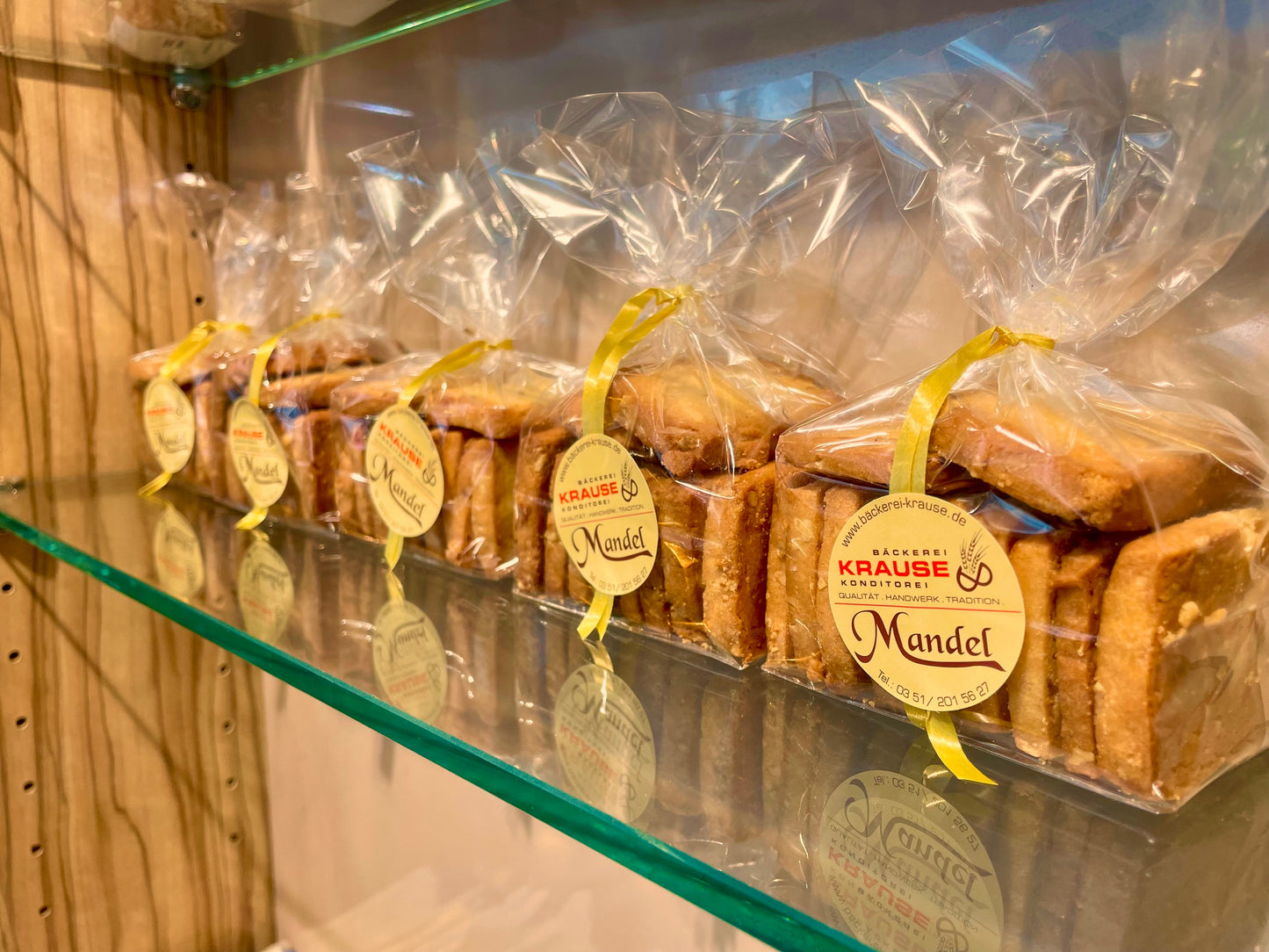 Fachgeschäft - Rosenstraße 1, Telefon: 035206 30022